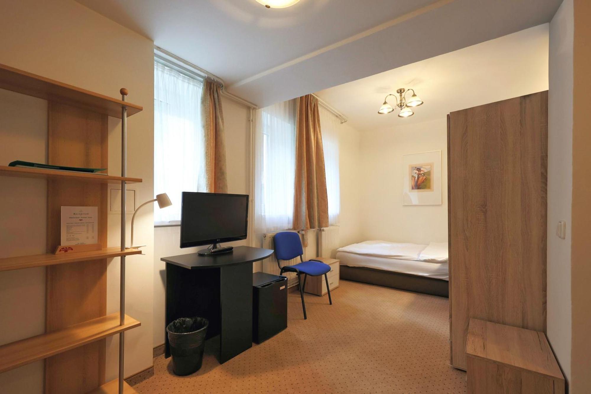 Pension U Golfu Cihelny Karlovy Vary Exterior foto